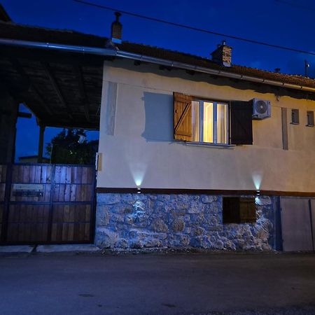 Konak -Guest House -Ramonda Serbika นิส ภายนอก รูปภาพ