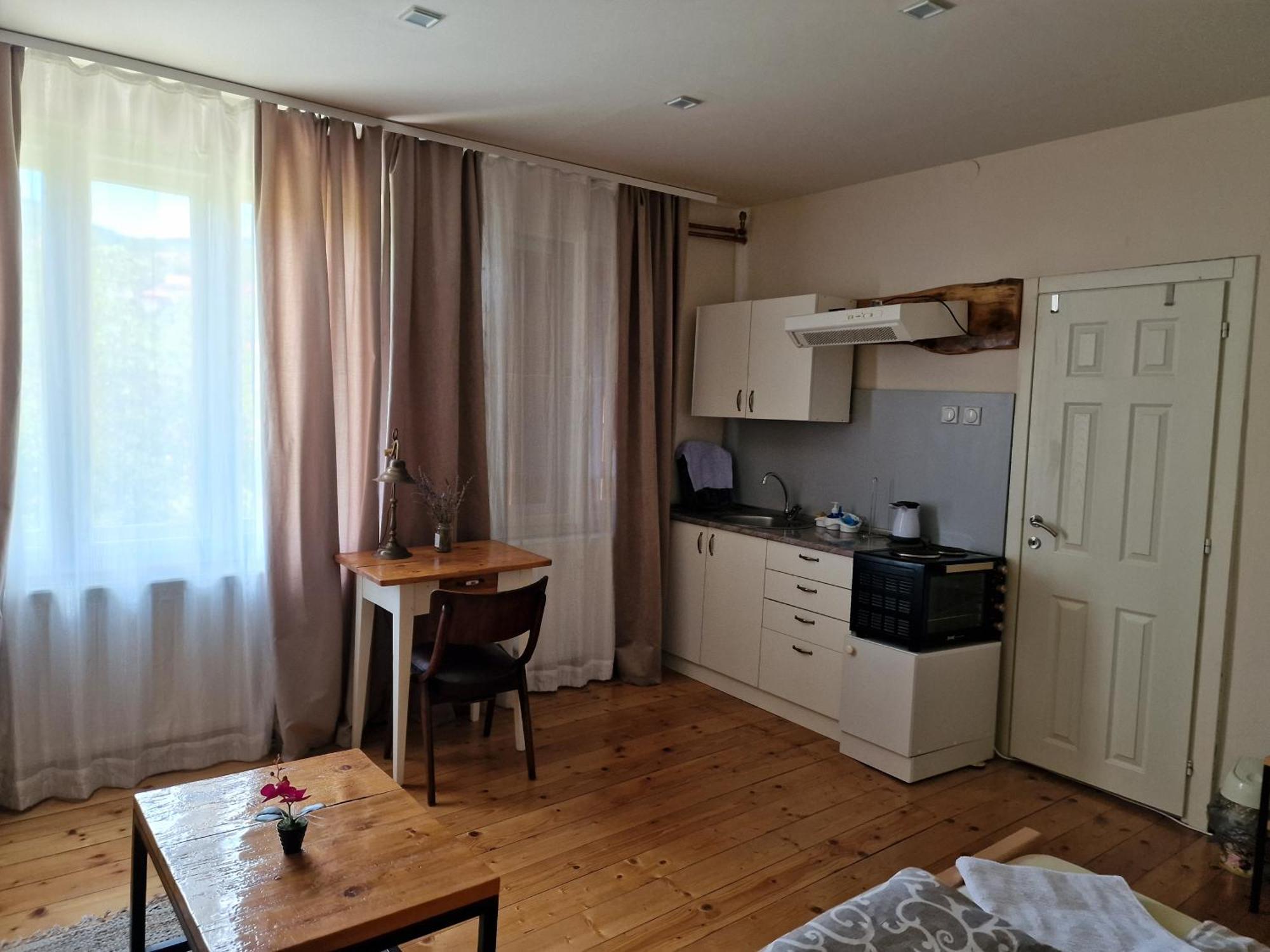 Konak -Guest House -Ramonda Serbika นิส ภายนอก รูปภาพ