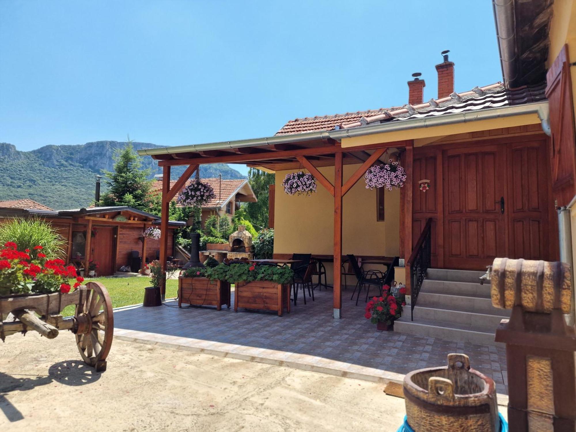 Konak -Guest House -Ramonda Serbika นิส ภายนอก รูปภาพ