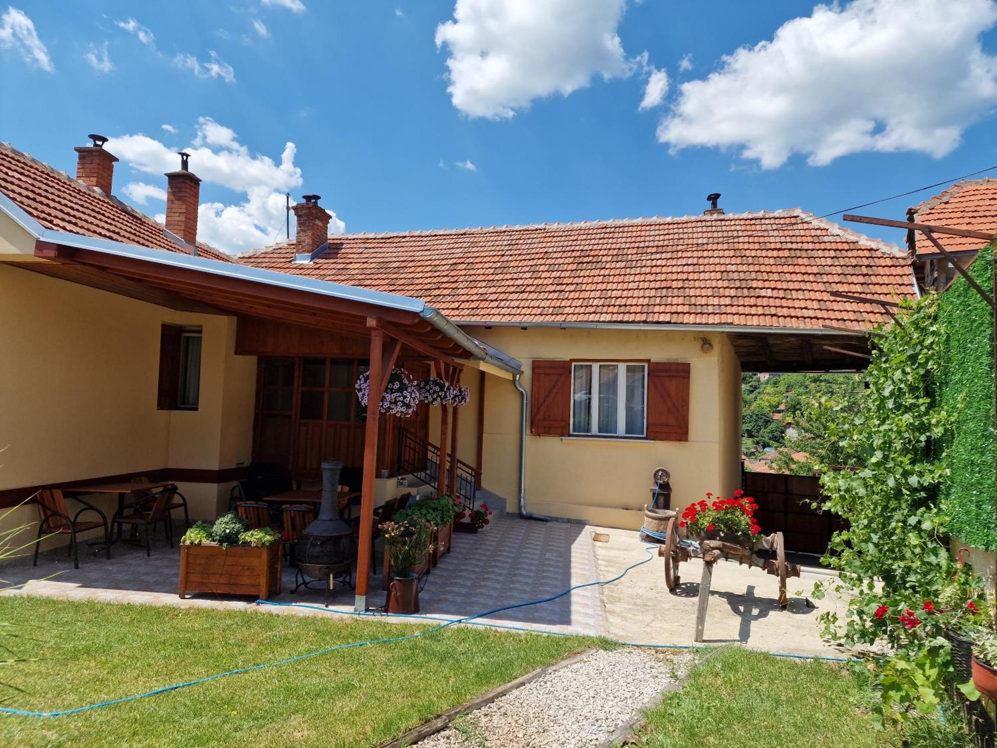 Konak -Guest House -Ramonda Serbika นิส ภายนอก รูปภาพ